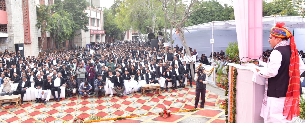 दी बार एसोसिएशन जयपुर की कार्यकारिणी को सीएम ने दिलाई शपथ
