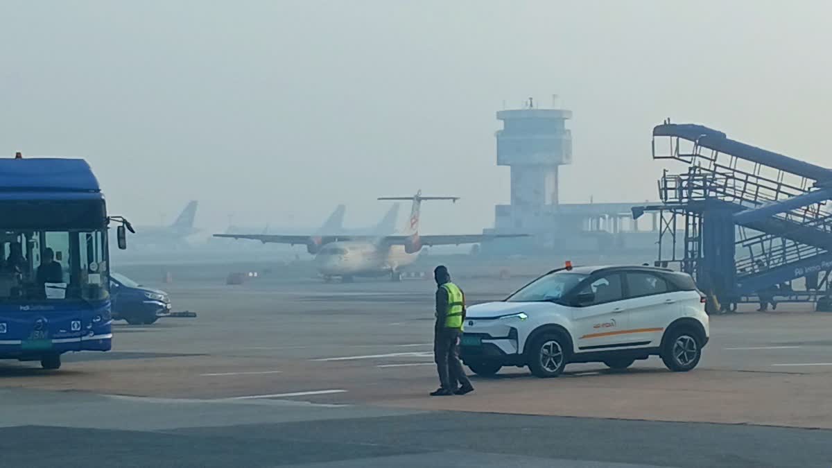 IGI एयरपोर्ट पर अचानक ऐसा क्या हुआ कि तीन विमान क्षतिग्रस्त हो गए?