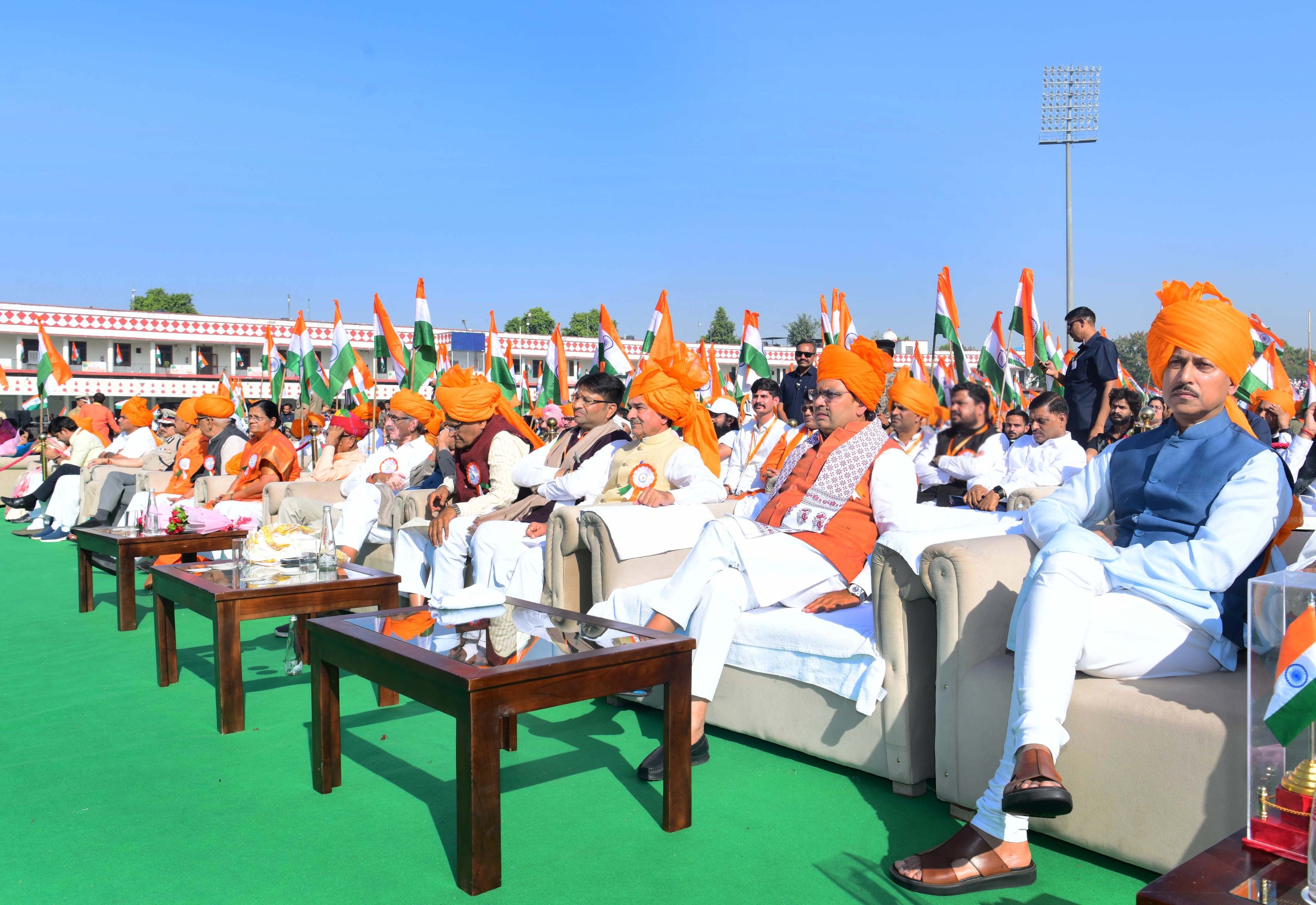 वंदे मातरम के 150 वर्ष पूरे होने SMS स्टेडियम में लहराए हजारों तिरंगे