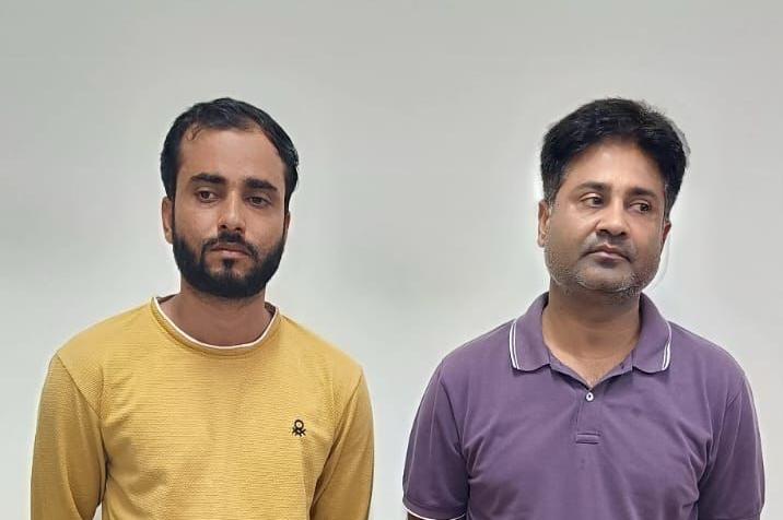 सहायक अभियंता और कंप्यूटर ऑपरेटर 20 हजार की रिश्वत लेते गिरफ्तार
