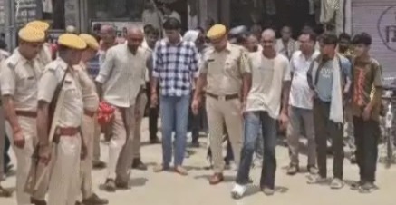 भरतपुर व्यापारी हत्याकांड: फायरिंग के आरोपियों की बाजार में परेड