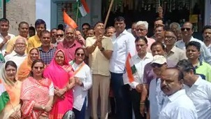 फुलेरा में निकली तिरंगा वाहन रैली, देशभक्ति के नारों से गूंजा शहर