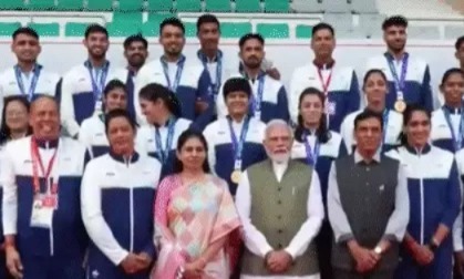 PM मोदी ने एशियन गेम्स के मेडलिस्ट खिलाड़ियों से की मुलाकात