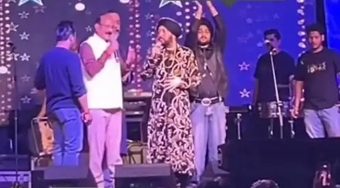 दलेर मेहंदी के समर्थन में उतरे राजपाल यादव, मंत्री के व्यवहार पर उठाए सवाल