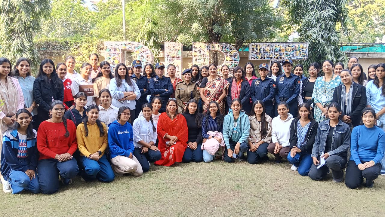 राजस्थान पुलिस का नया मिशन, बनें छात्राएं आत्मनिर्भर