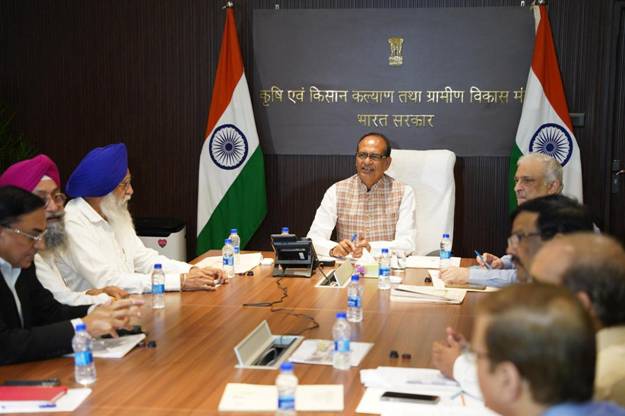 ट्रैक्टर सस्ते हो जाएंगे,  35 एचपी 41,000 और 45 एसपी अब 45,000 रुपये सस्ता मिलेगा