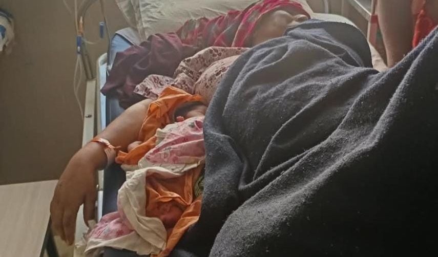 प्रसूता की भी तबियत और बिगड़ गई