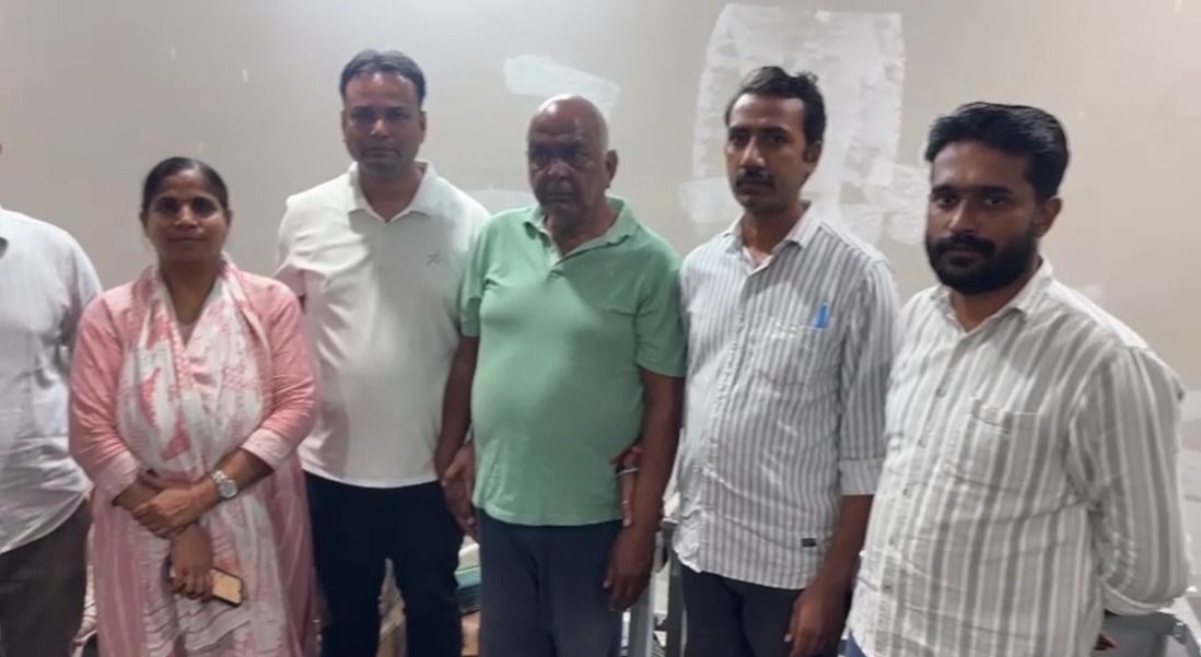 नाम सज्जन कुमार और काम 2 करोड़ रिश्वत की दलाली